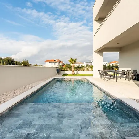 Suton U Zatonu - With Private Pool Zaton (Zadar)
