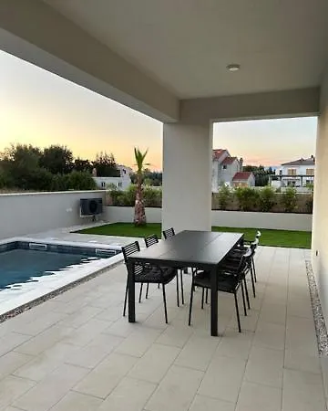 Suton U Zatonu - With Private Pool *